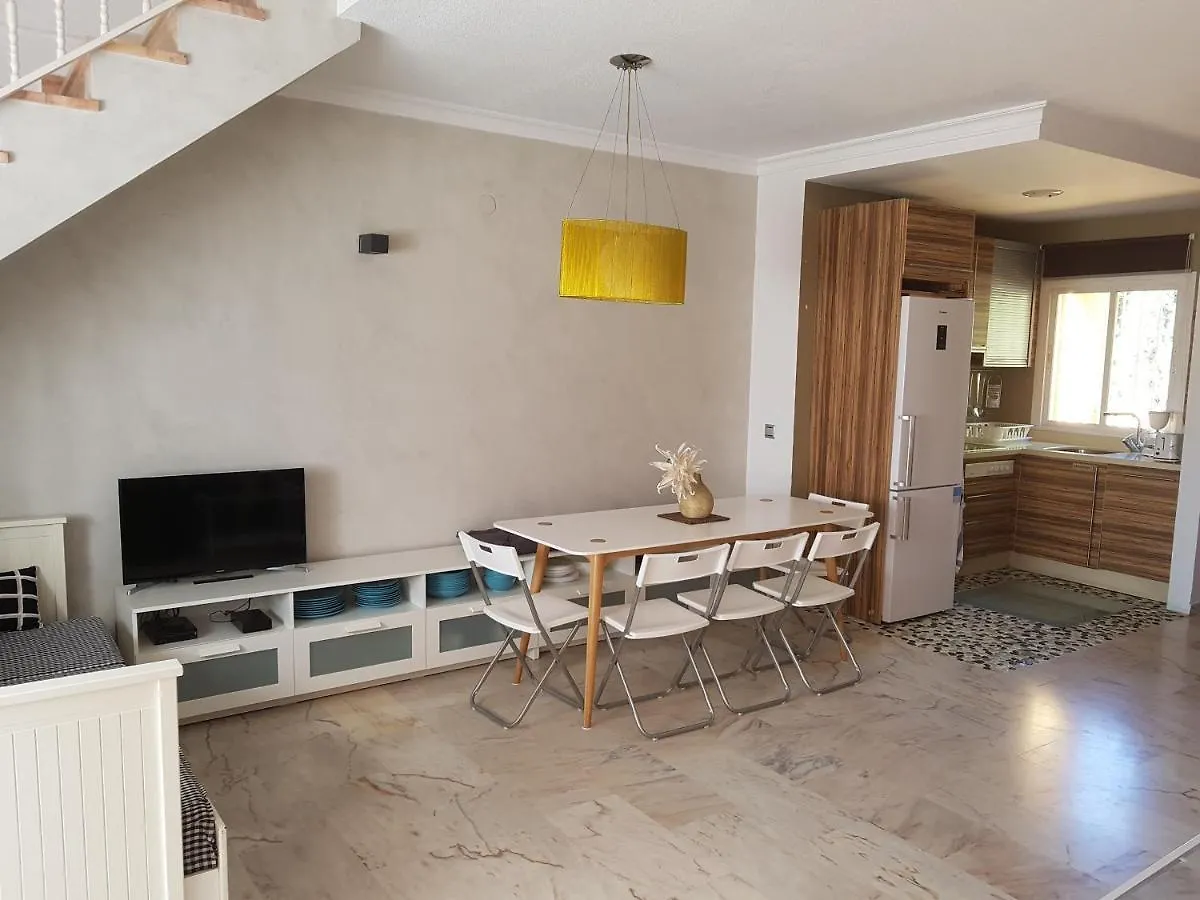 Penthouse Lumineux Avec Piscine Apartman Torremolinos