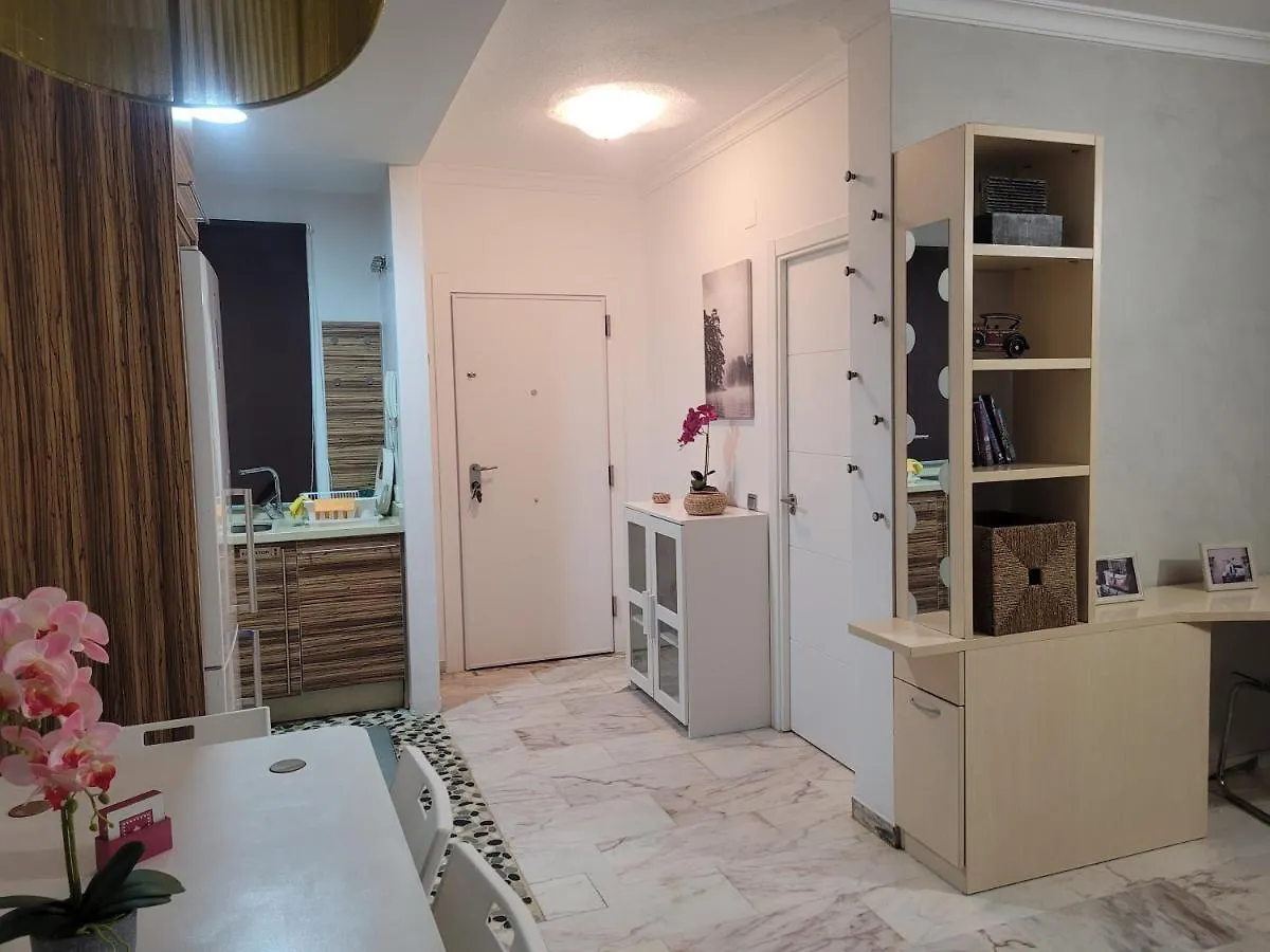 Apartament Penthouse Lumineux Avec Piscine Torremolinos 0*,  Hiszpania